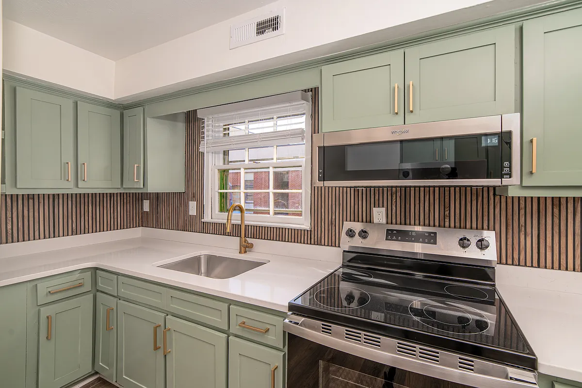 Building Photo - Bayview Apartments