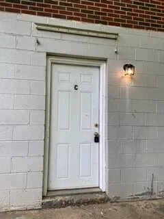 1 bed, 1.0 bath, 208 sqft, $495 — Photo 2
