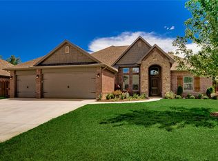 1901 Steinbeck Dr, Bentonville, AR 72712