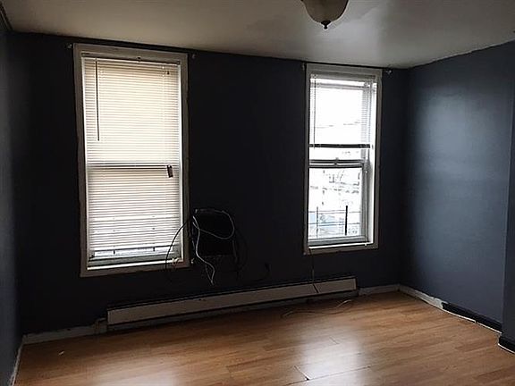 3rd image of 182 Union St #2