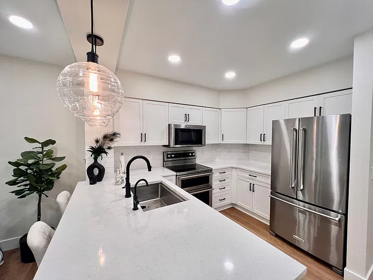 211 Kirkland Ave #211 — Photo 2