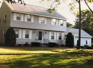 2 Waverly Dr, Andover, MA 01810