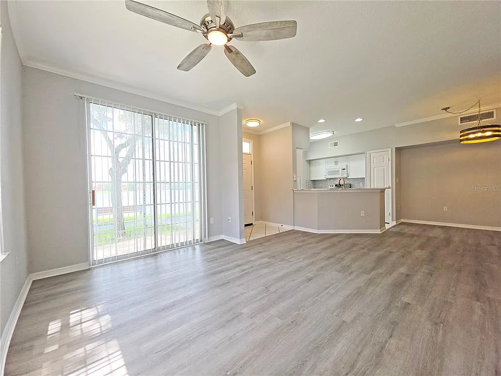 3 bed, 2.0 bath, 1345 sqft, $2,250 — Photo 4