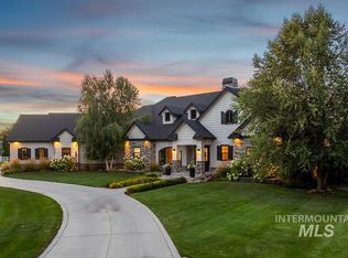 2452 W Champagne Dr, Eagle, ID 83616