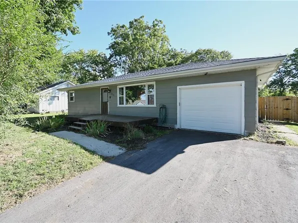 802 Platte Ave, Edgerton, MO 64444