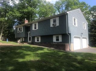 687 River Rd, Lincoln, RI 02865