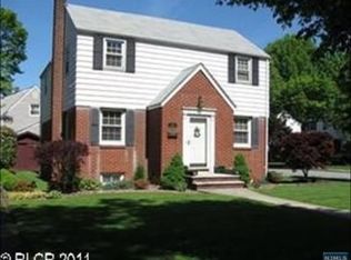 498 Palmer Ave, Teaneck, NJ 07666