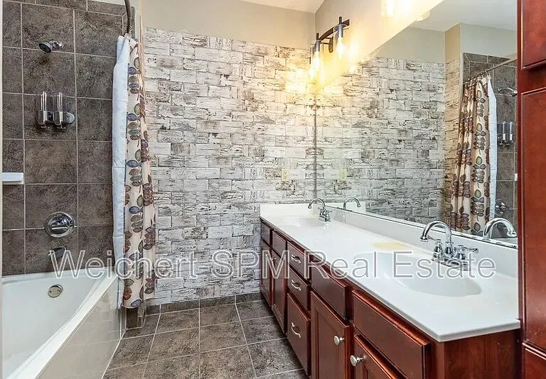 721 Litty Ct #201 — Photo 11