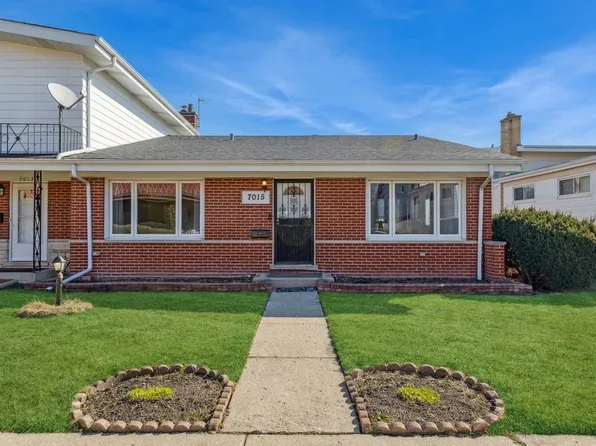 7015 W Carol Ave, Niles, IL 60714