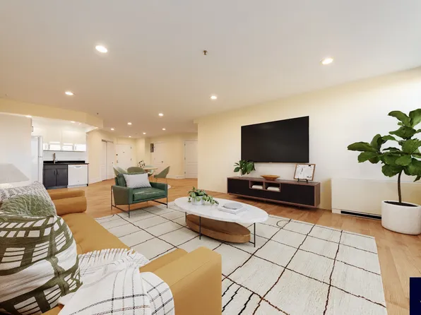 19-19 24th Avenue image 4 of 21