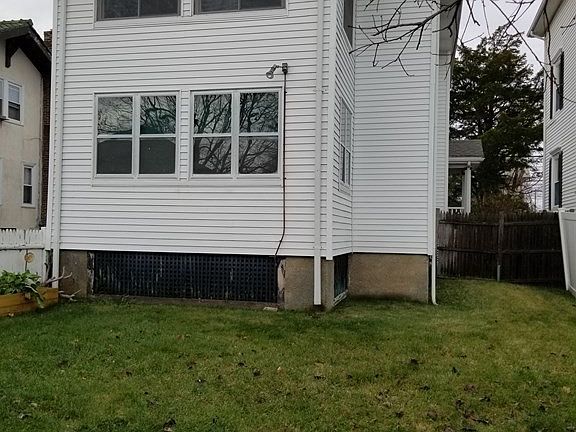 4th image of 59 Elm Ave Unit 59