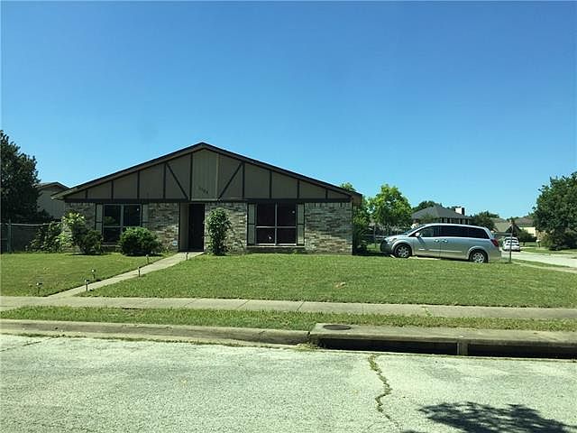 1st image of 1122 Meadow Creek Dr