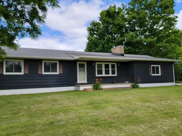 9165 Carson Hwy, Tecumseh, MI 49286