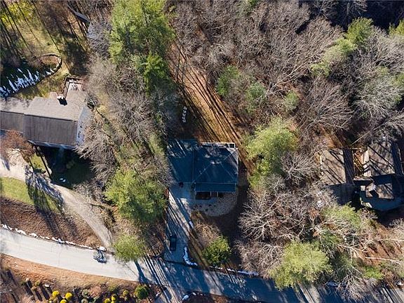 5th image of 1801 Cedar Dr
