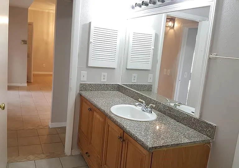 9809 Richmond Ave #G12 — Photo 11