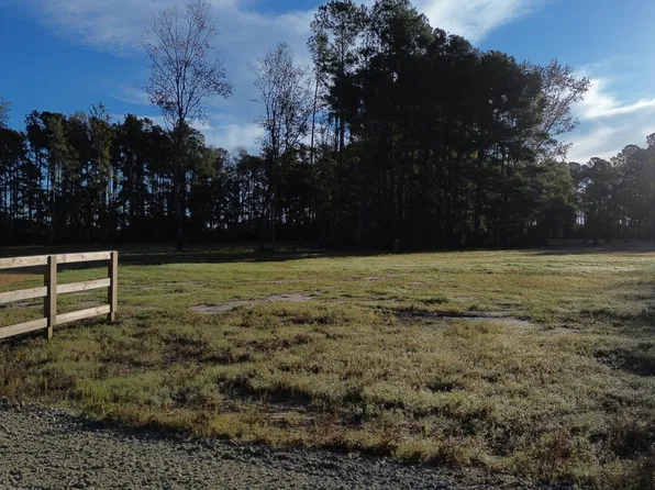 515 The Ranch Trl, Ridgeville, SC 29472