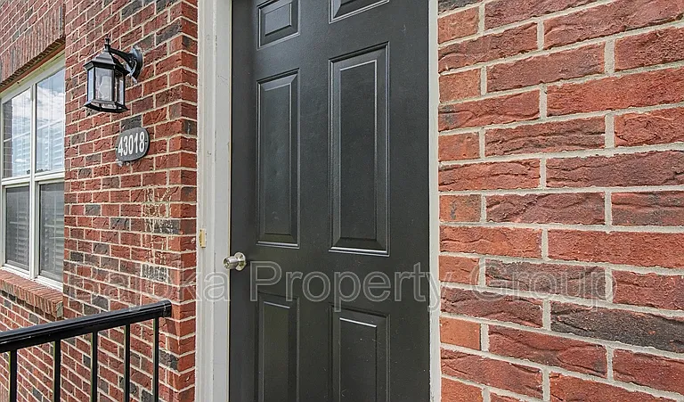 43018 Burlington Dr — Photo 5