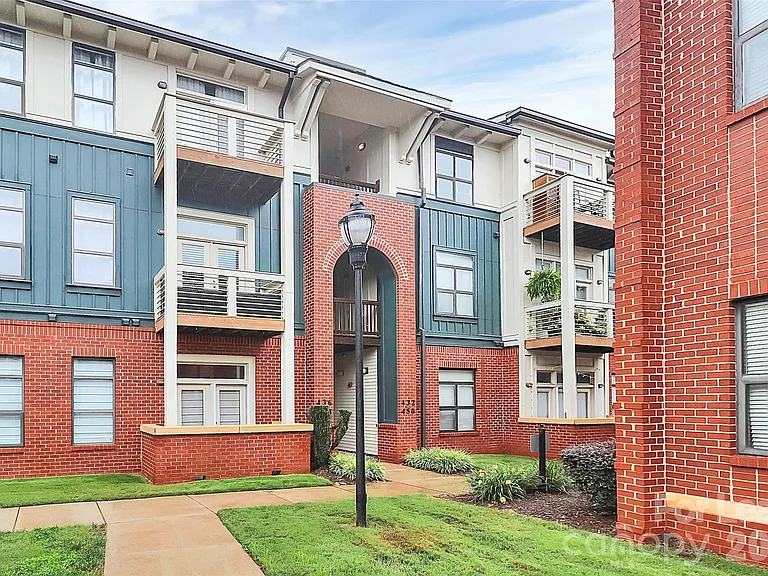450 New Bern Station Ct — Photo 30