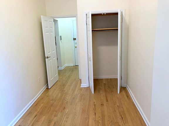 5th image of 52 W 56th St APT 5F