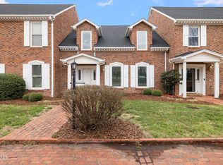 112 Barberry Rd #40, Johnson City, TN 37604