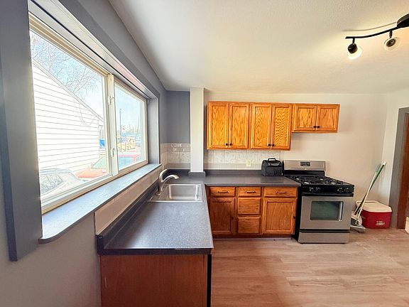 5th image of 715 N Stevens St