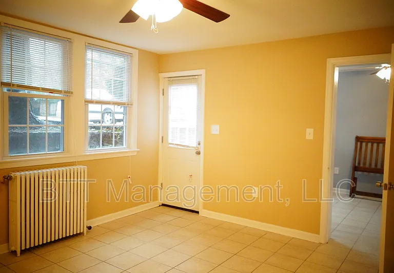 806 Houston Ave #4 — Photo 7