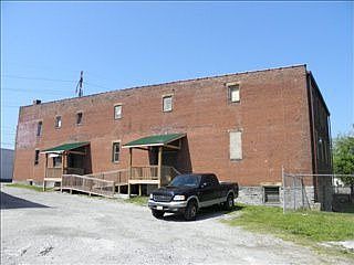1st image of 701 E Irvine St