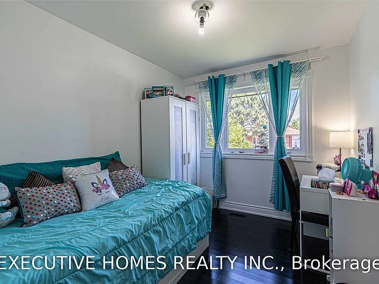 384 Ashbury Rd — Photo 21