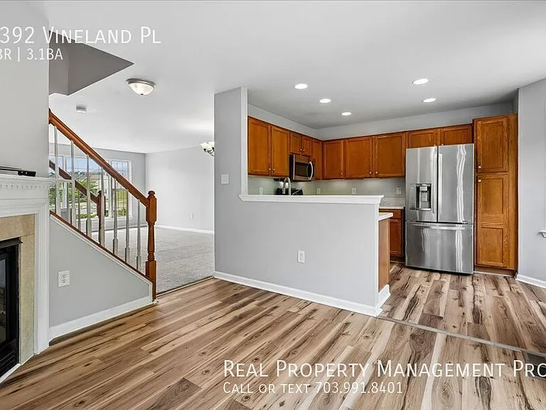 3392 Vineland Pl — Photo 5