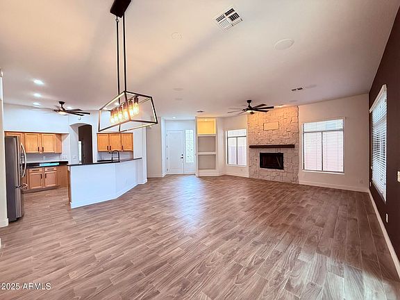 3rd image of 6827 S 39TH Place