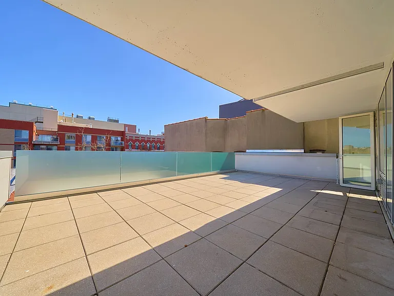 329 Pleasant Ave #6B — Photo 11