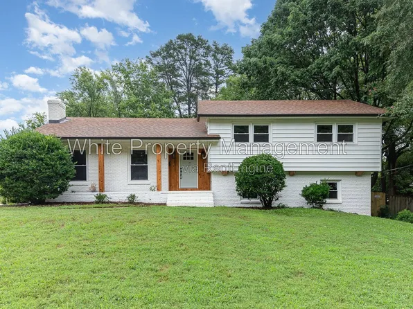 2117 Emerywood Dr, Charlotte, NC 28210