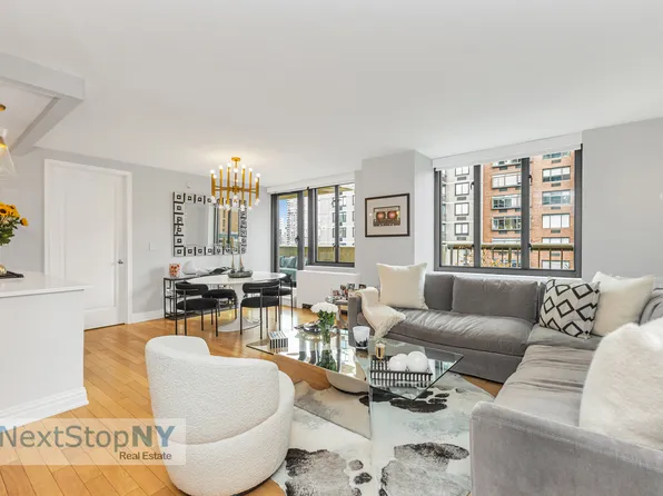 1438 Third Avenue 9E image 3 of 12