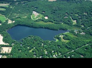14 Cranberry Ln, Granby, CT 06035