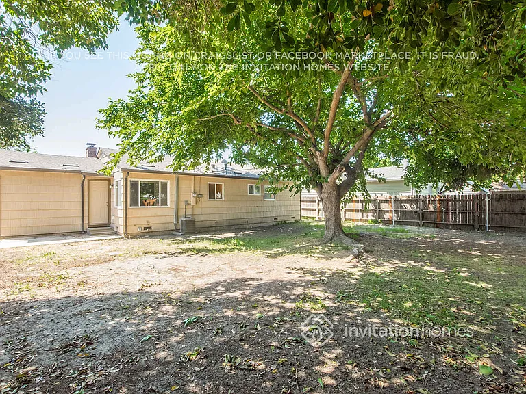4553 Goya Pkwy — Photo 20