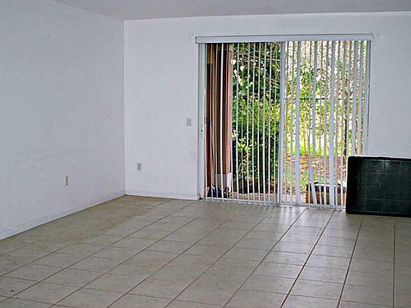 5th image of 2779 SW 82nd Avenue #105-9