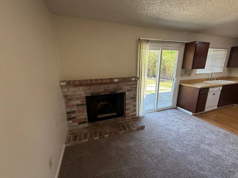 2766 Applewood Dr — Photo 19