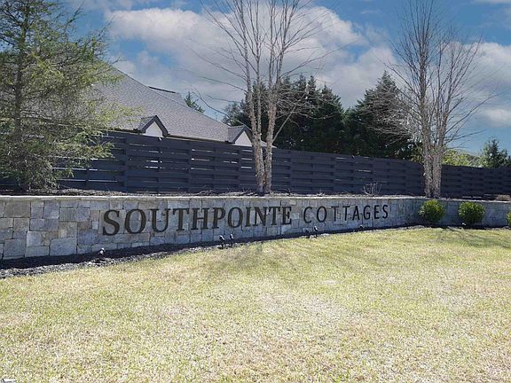 2nd image of 134 Winding Rock Rd