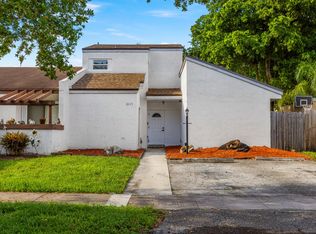 6115 NW 1st St, Margate, FL 33063