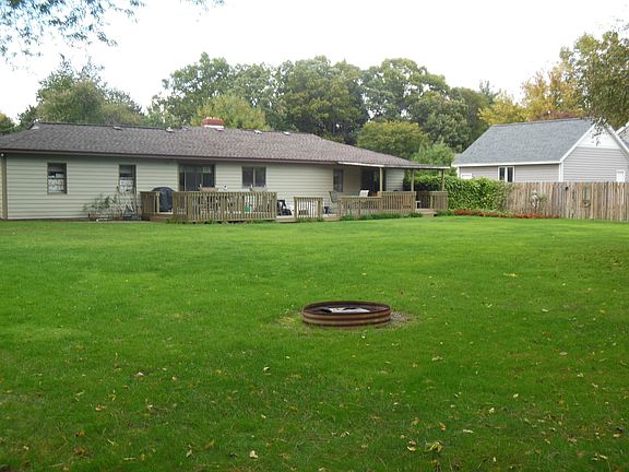 5th image of 2634 Pineview Dr NE