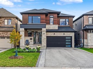226 Midland Pl, Welland, ON L3B 0H4