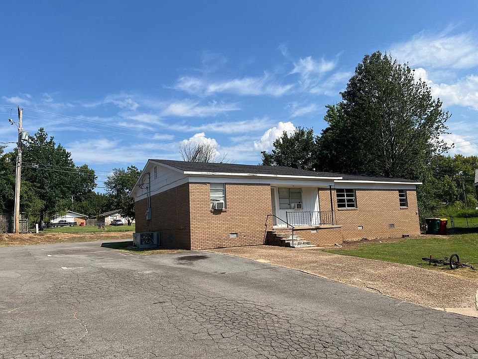 2nd image of 127 Shadybrook Dr