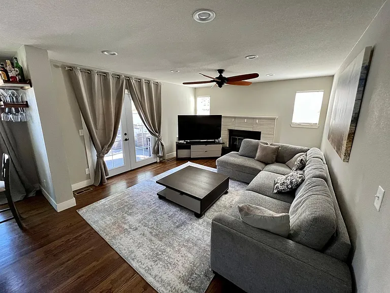 780 S Laredo Cir — Photo 4