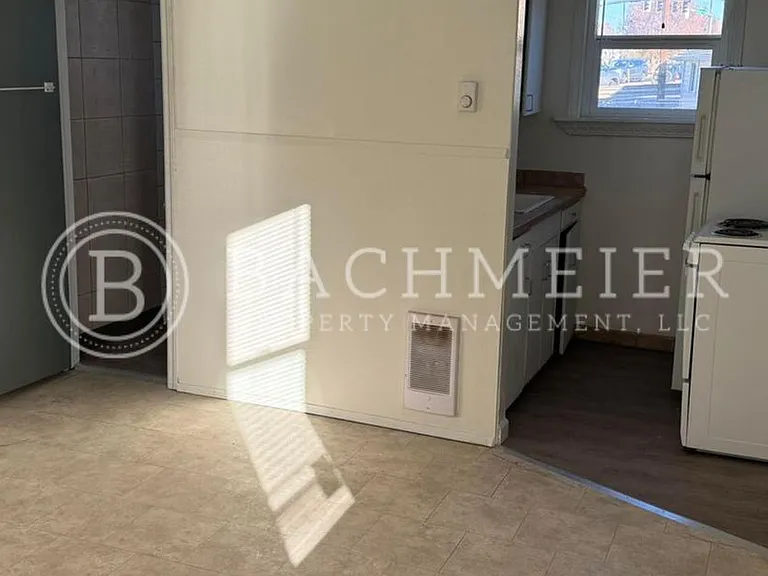 906 SE Court Ave — Photo 5