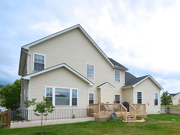 2nd image of 23576 Belmar Dr