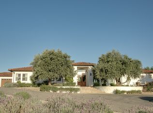 590 W Hollow Dr, Paso Robles, CA 93446