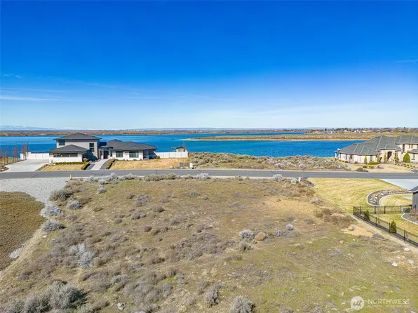 7382 Dune Lake Road SE, Moses Lake, WA 98837