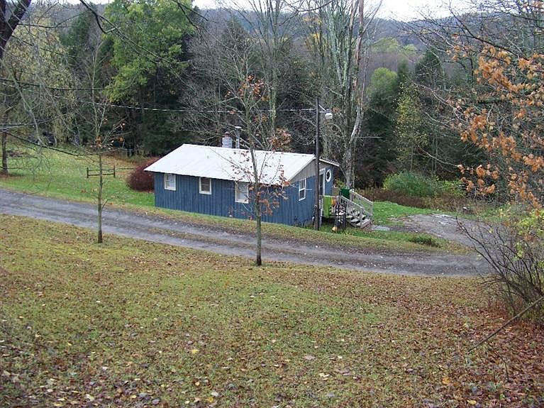 2nd image of 135 Buck Rd
