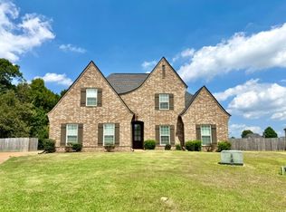 8630 Ainsley Cv, Olive Branch, MS 38654