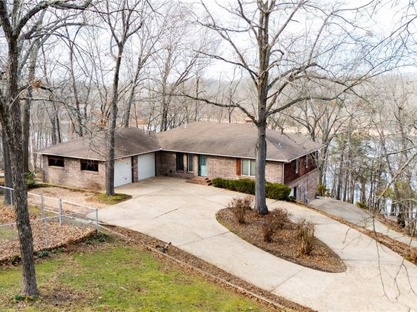9641 Brittany Ln, Rogers, AR 72756